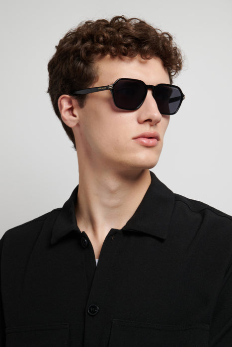 Marc Jacobs MARC 907/S 807-IR Noir - photo avec mannequin, trois-quarts