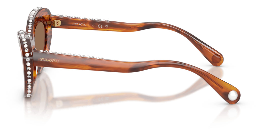 Lunettes de soleil Swarovski SK6061U 109173 Havane rayé - vue de côté
