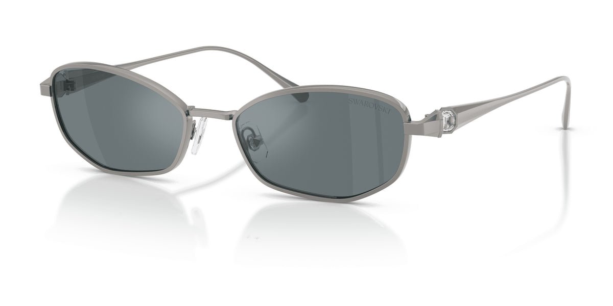 Lunettes de soleil Swarovski SK7042 40096G Gunmetal - vue trois-quarts