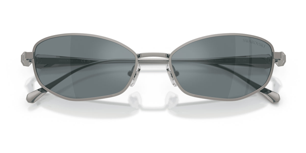 Lunettes de soleil Swarovski SK7042 40096G Gunmetal - vue de face, branches repliées