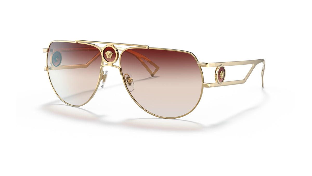 Lunettes de soleil Versace VE2225 10020P – Or – vue de trois quarts.