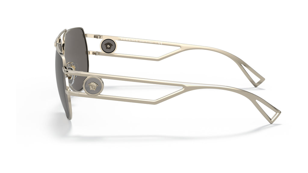 Lunettes de soleil Versace VE2225 12526G – Or Pâle – vue de profil.
