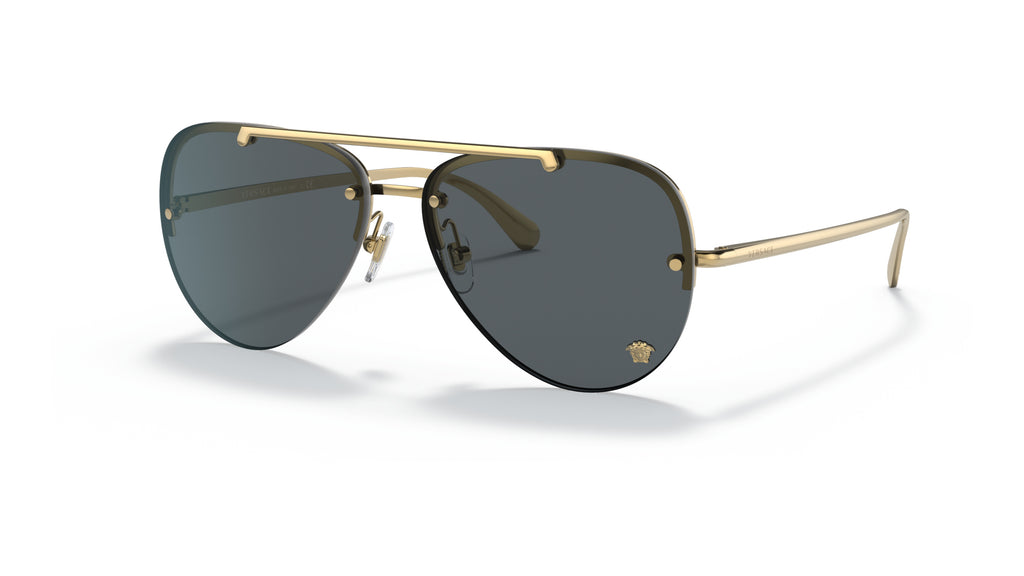 Lunettes de soleil Versace VE2231 100287 – Or – vue de trois quarts.