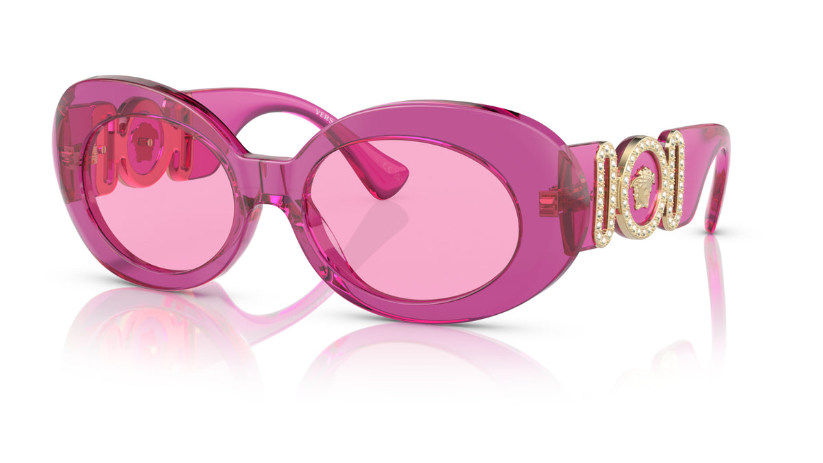 Lunettes de soleil Versace VE4426BU 5334/5 – Transparent Fuchsia – vue de trois quarts.