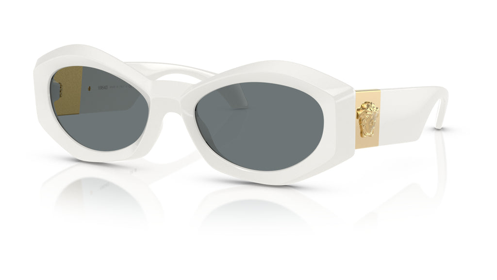 Lunettes de soleil Versace VE4466U 546280 – Blanc – vue de trois quarts.