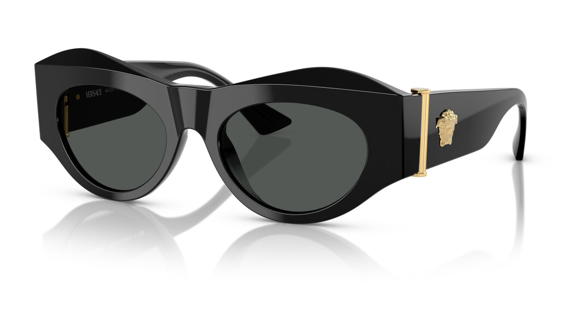 Lunettes de soleil Versace VE4477U GB1/87 – Noir – vue de trois quarts.