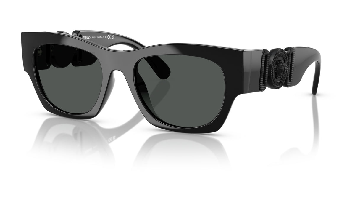 Lunettes de soleil Versace VE4479U 536087 – Noir – vue de trois quarts.