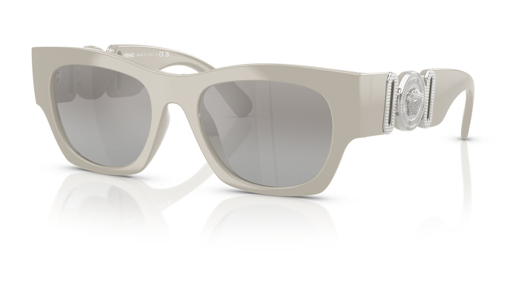 Lunettes de soleil Versace VE4479U 55016V – Gris – vue de trois quarts.