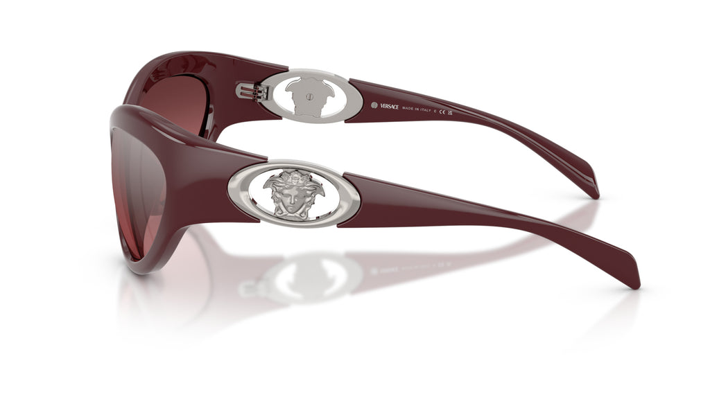 Lunettes de soleil Versace VE4485 54877E – Lie de vin – vue de profil.