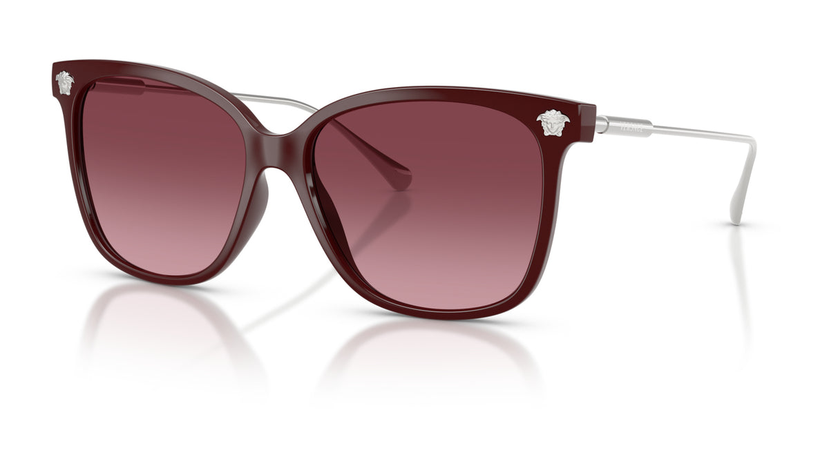 Lunettes de soleil Versace VE4507U 54648H – Lie de vin – vue de trois quarts.