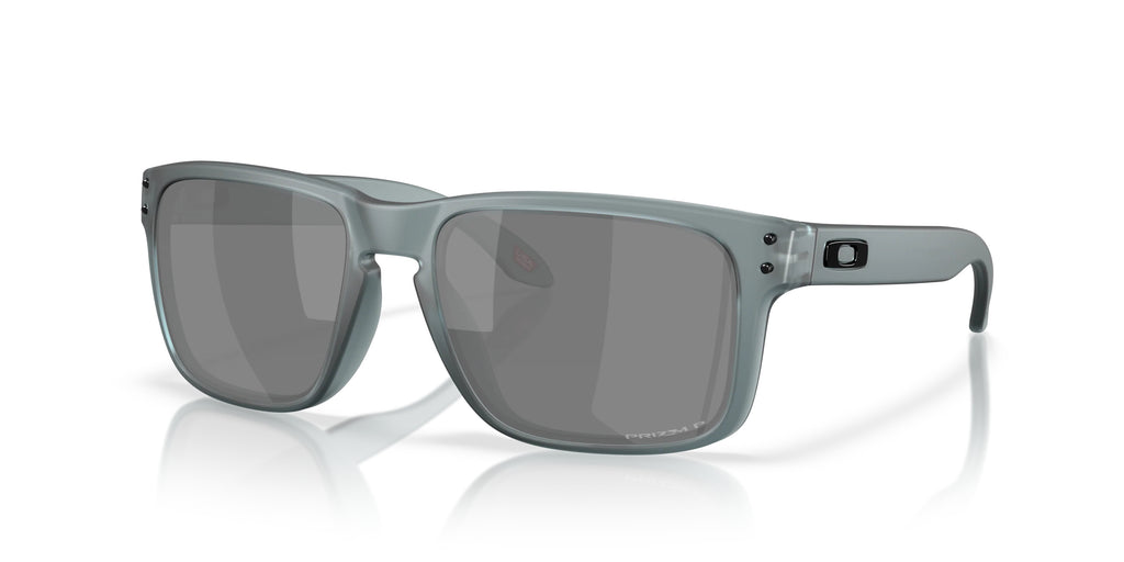 Oakley OO9102 9102Z4 Mat cristal noir - vue trois-quarts