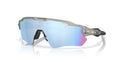 Oakley OO9208 9208F6 Gris mat ink - vue trois-quarts