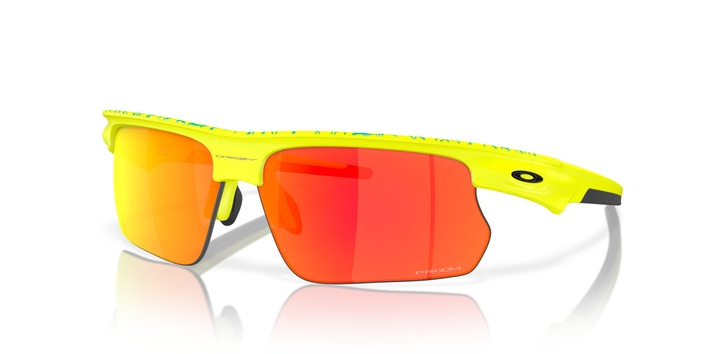 Oakley OO9400 940013 Mat tennis ball jaune celeste neuron - vue trois-quarts