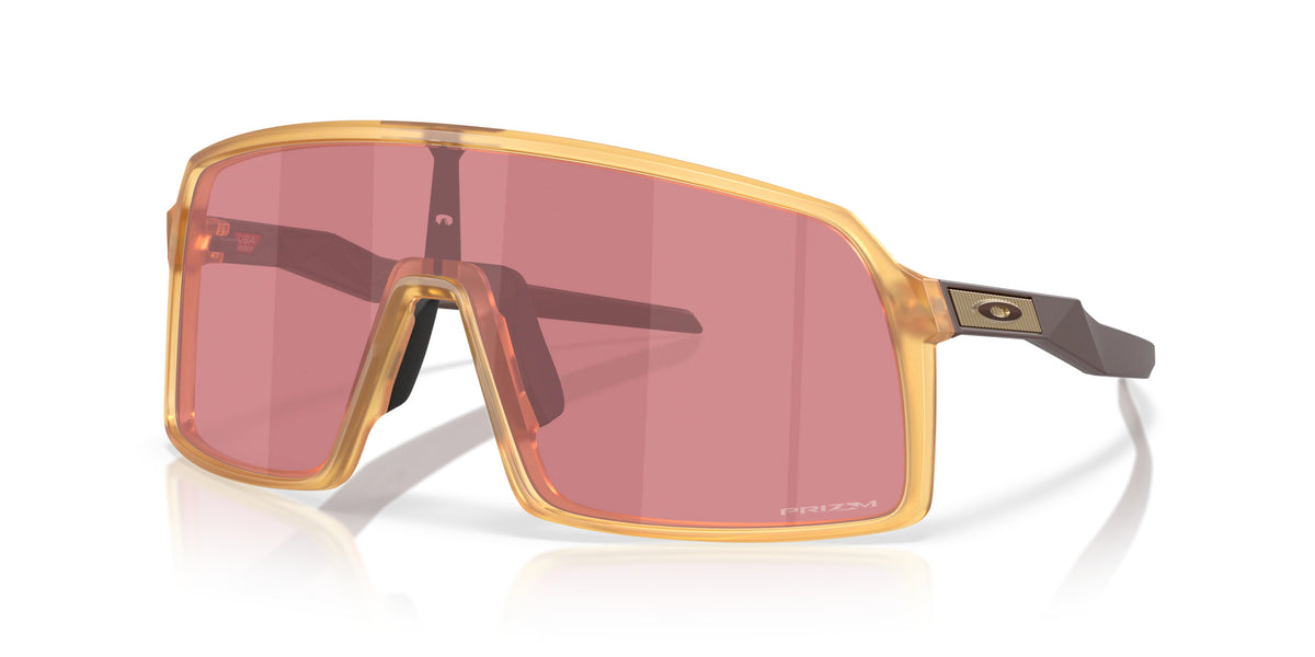 Oakley OO9406 9406B9 Mat transparent light curry - vue trois-quarts
