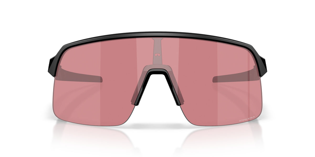 Oakley OO9463 9463B8 Noir mat - vue de face