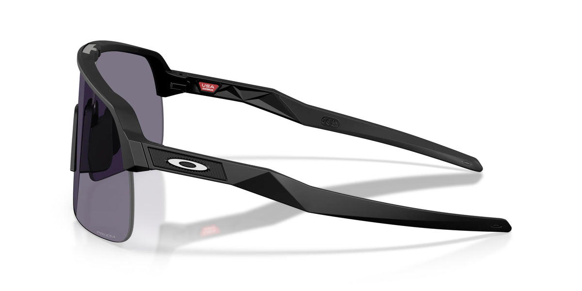 Oakley OO9463 9463B9 Noir mat - vue de côté