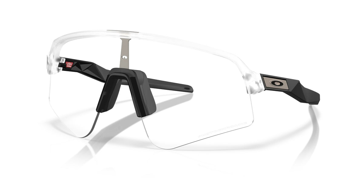 Oakley OO9465 946539 Transparent mat - vue trois-quarts