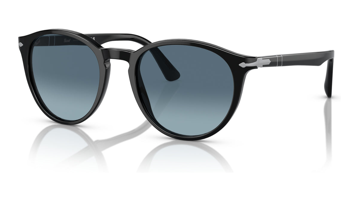 Persol PO3152S 9014Q8 Noir - vue trois-quarts